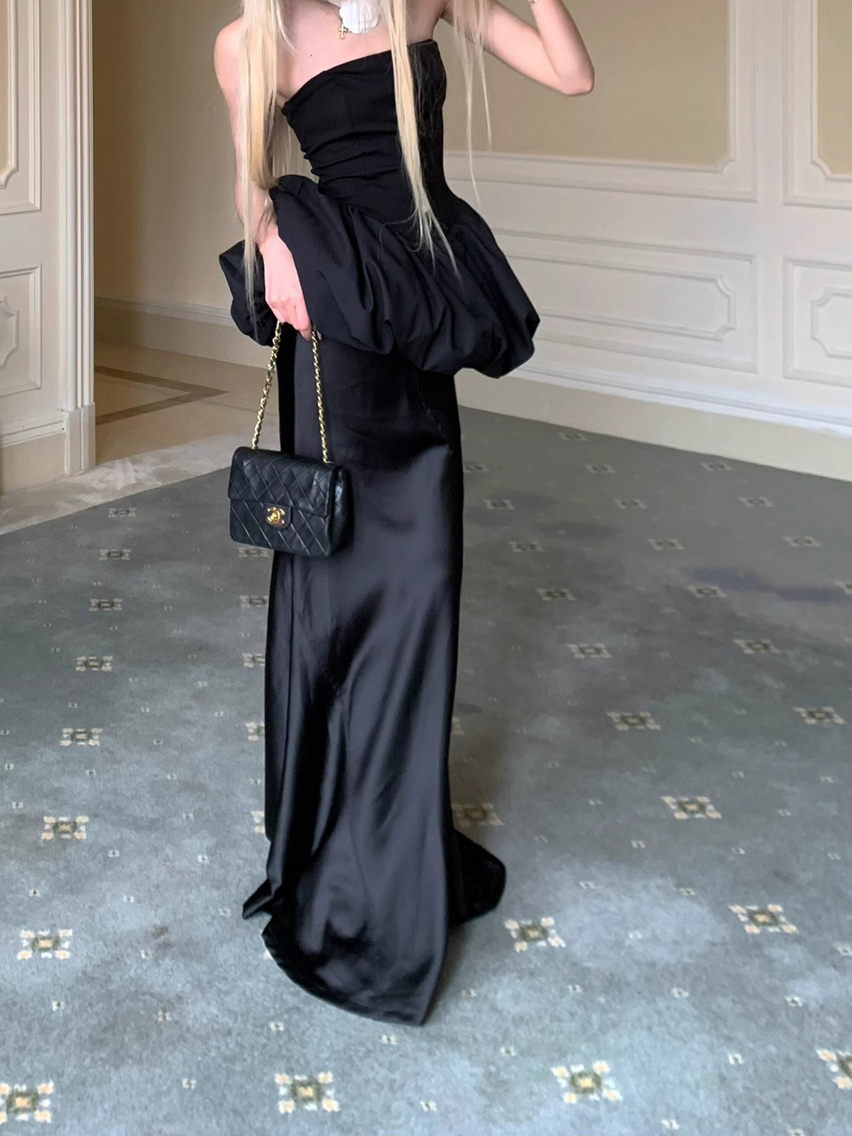 最終お値下げ〜ボディシェルサテンペプラムスカート〜 サテンペプラム オードリートップス[白・黒] – Jasmine