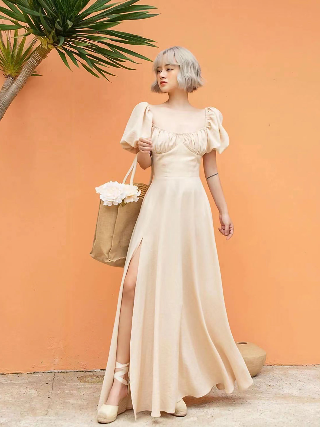 Pale color puff sleeve dress 