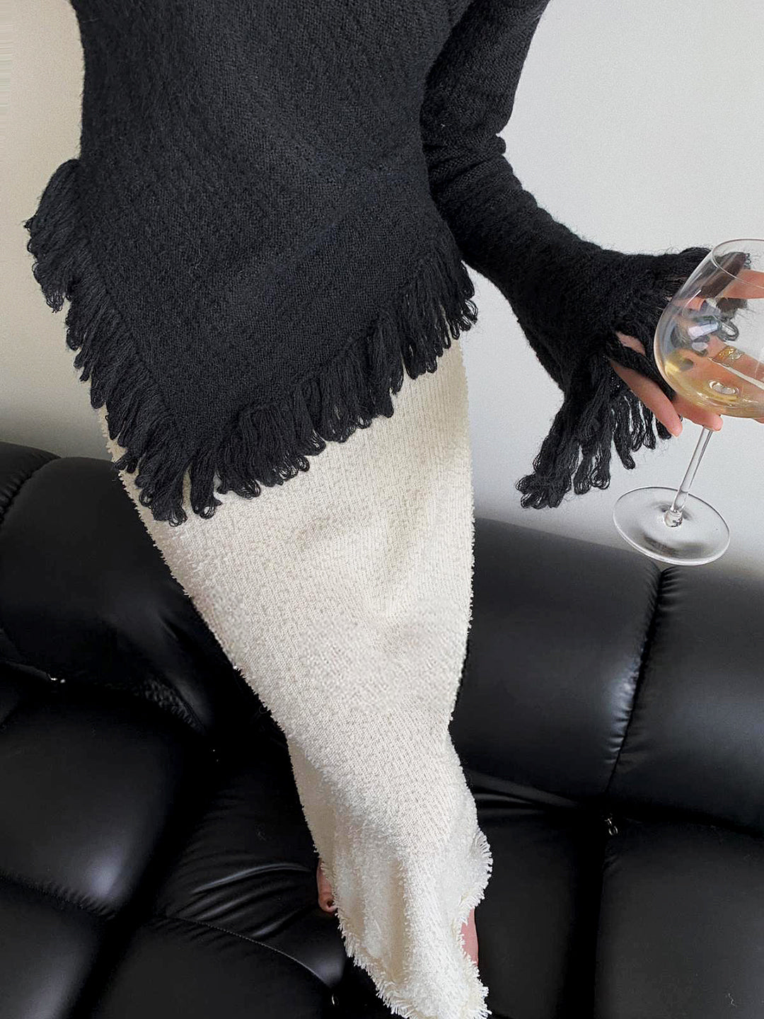 Fringe design knit tops [white/black] 