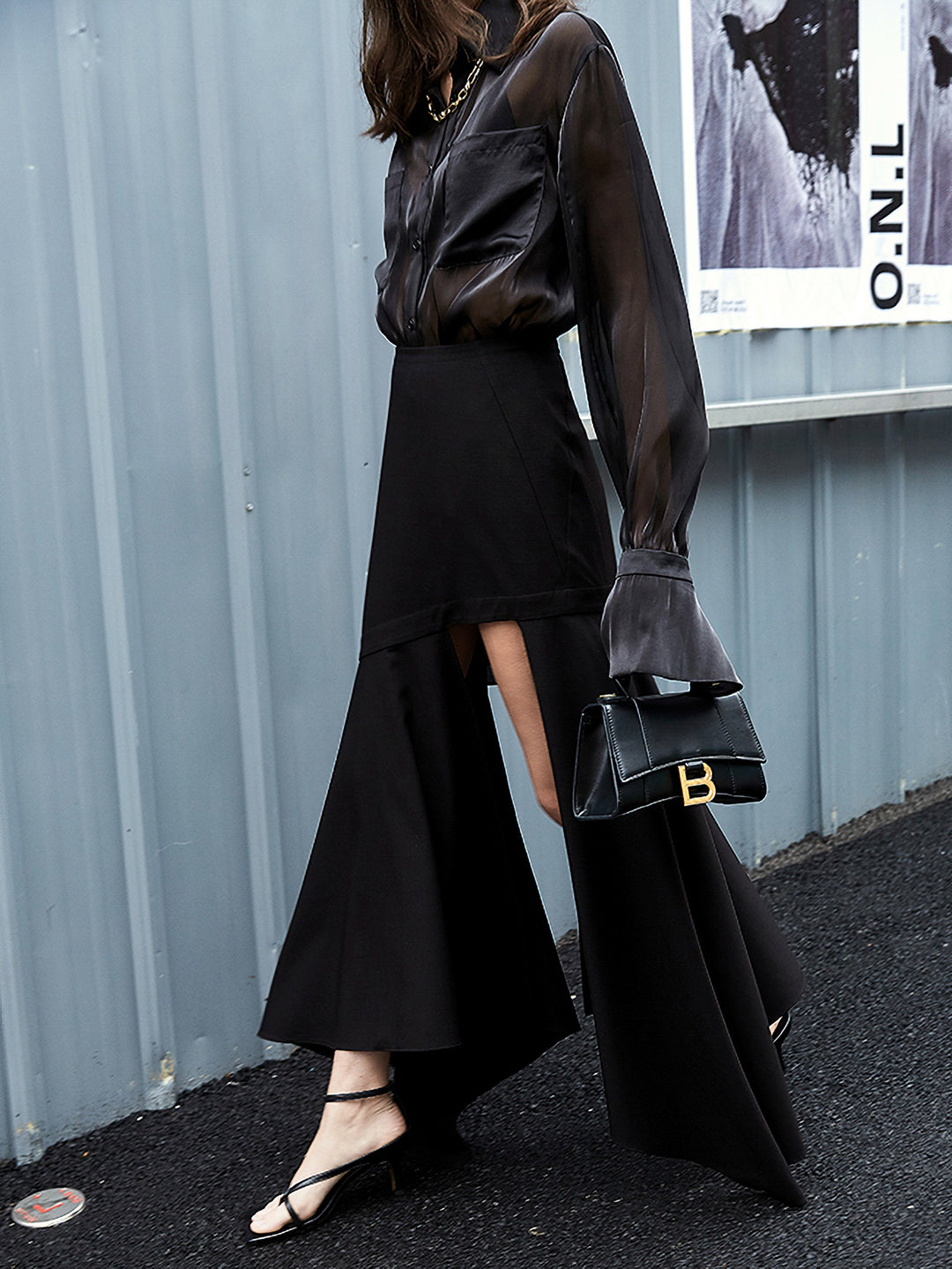 Deformed design black slit skirt 