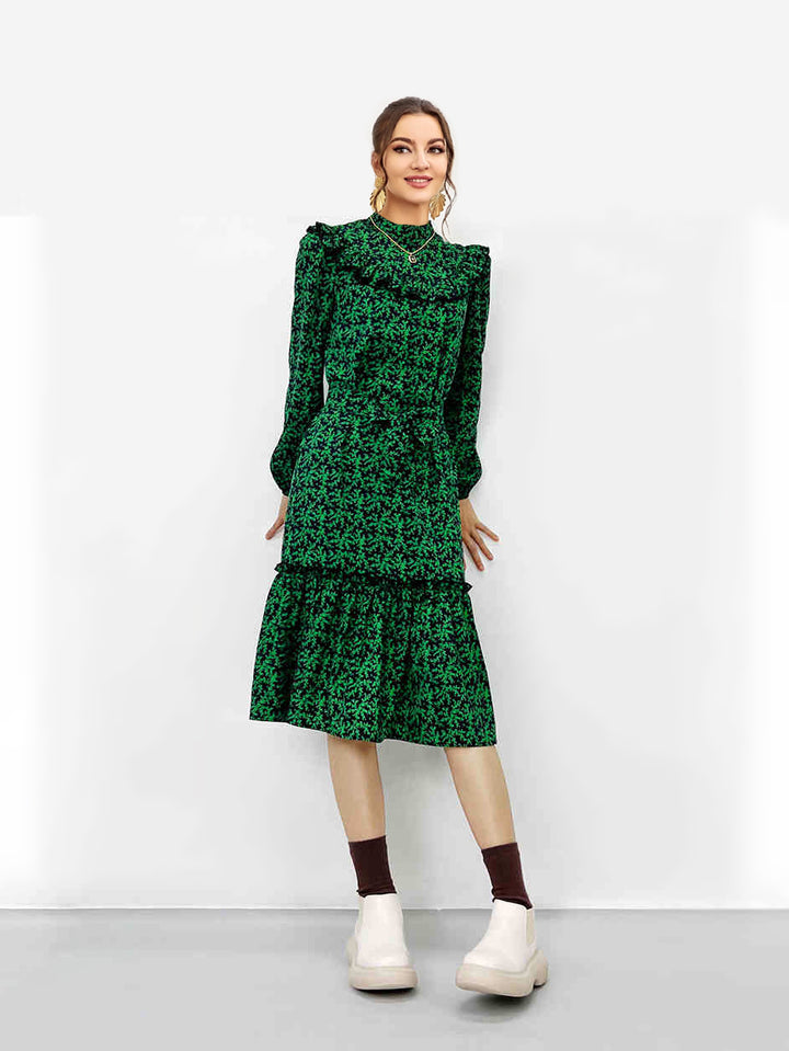 Decolletage frill green midi dress 