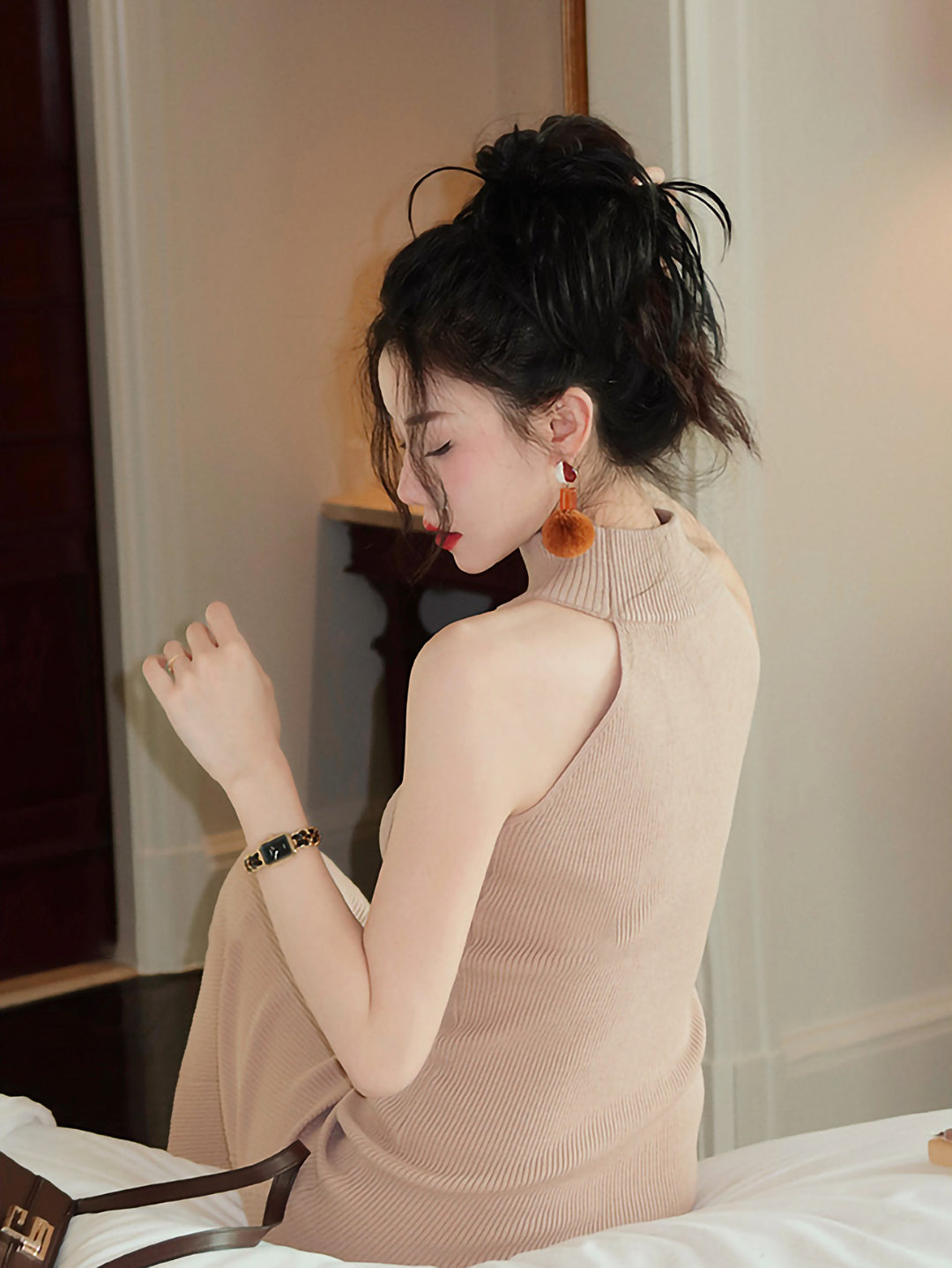 Halter neck dress [white/black/light blue/beige] 